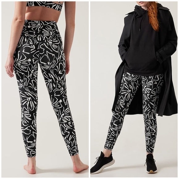 Athleta Elation Textured 7/8 Tight Leggings Black White Abstract Swirl Sz XS - Picture 2 of 14